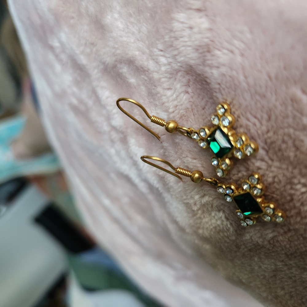 Gold Green Earrings Crystal Accents - Picture 5 of 6